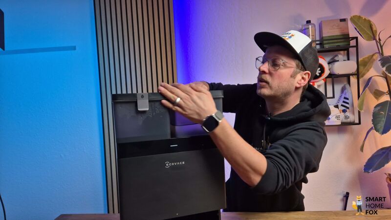 Die OMNI Station des ECOVACS DEEBOT T50 ist zu sehen.